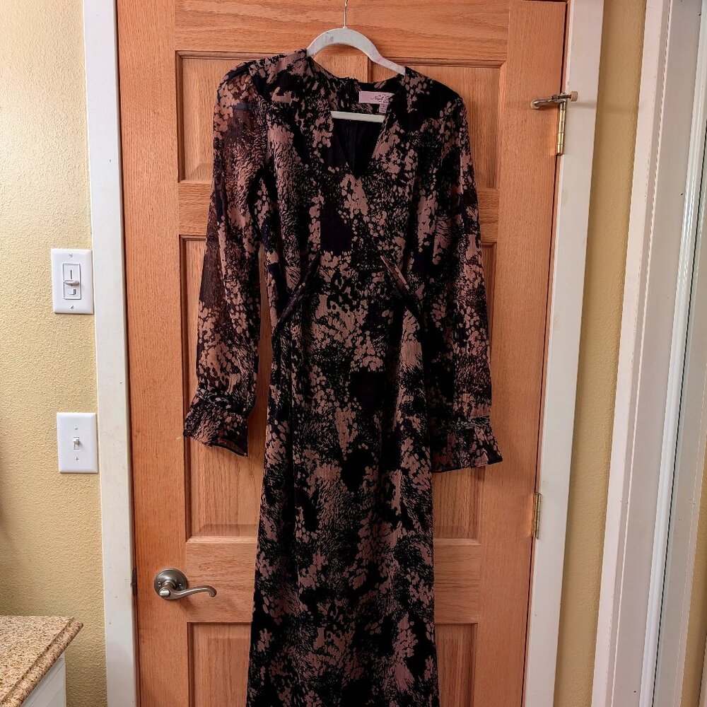 Nicole Richie Collection Crinkle Maxi Dress Size 8 Copper & Black